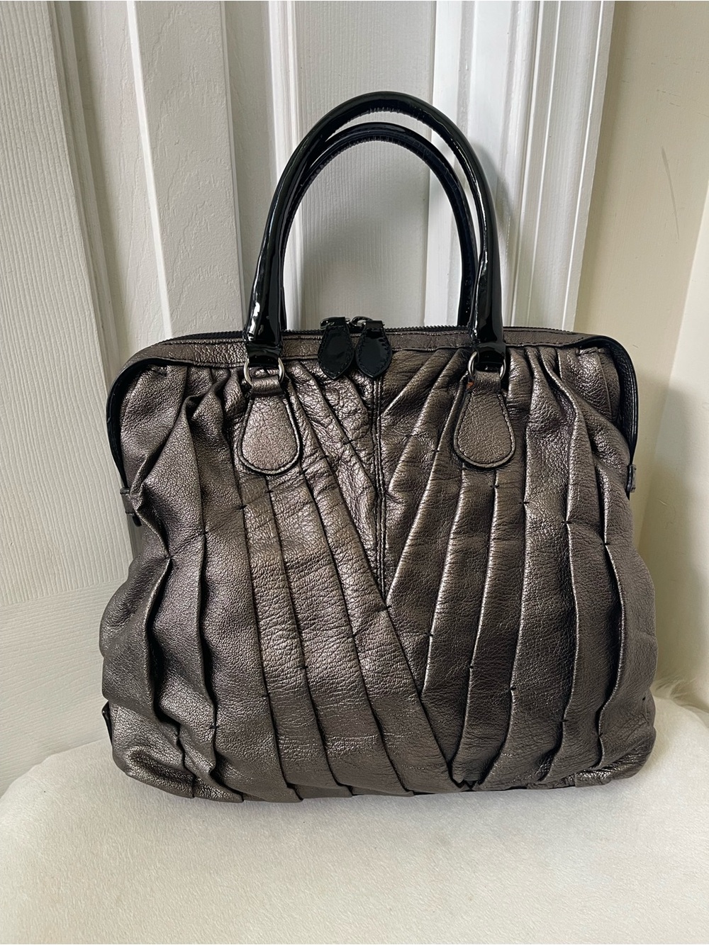Valentino Garavani Metallic Pewter Pleated Tote with Black Handles - Picture 13 of 15